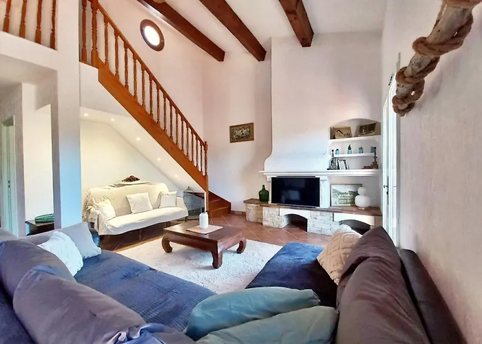 Magnificent Villa Residence With Pool - Frejus